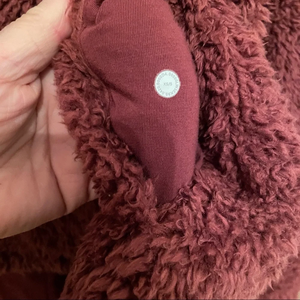 Lululemon XS/S Warm Restore Sherpa Pullover